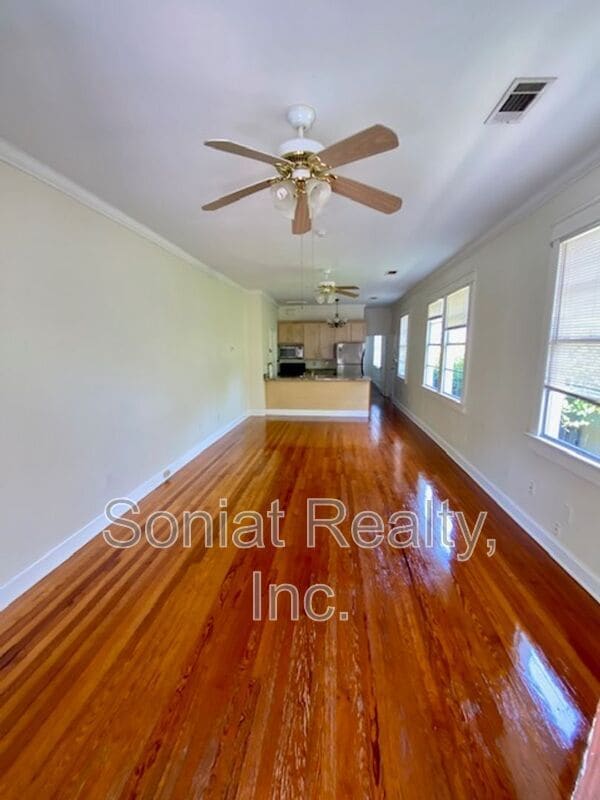 Photo - 1928 Burdette St Apartment