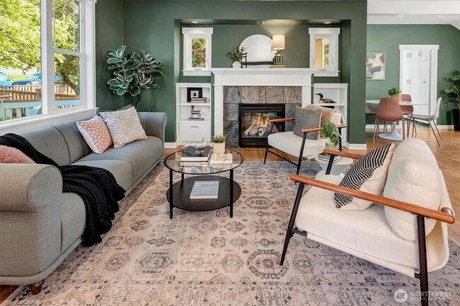 Foto del edificio - Alaska Junction - 3 bedroom and 2 1/2 bath...