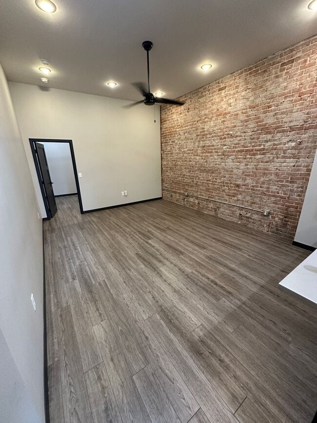 Foto del edificio - 409 W Norfolk Ave