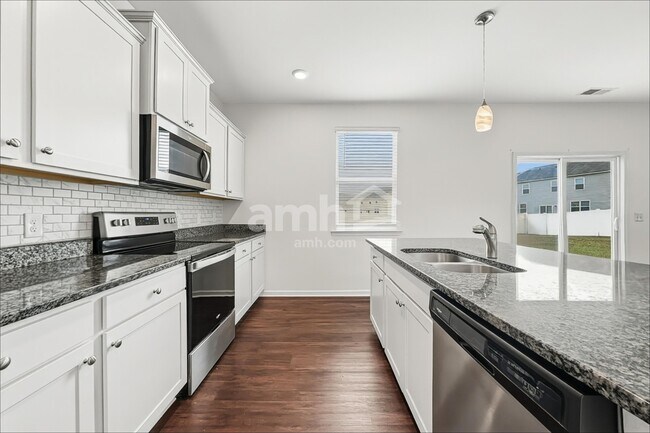 Foto del edificio - 203 Bushwood Dr
