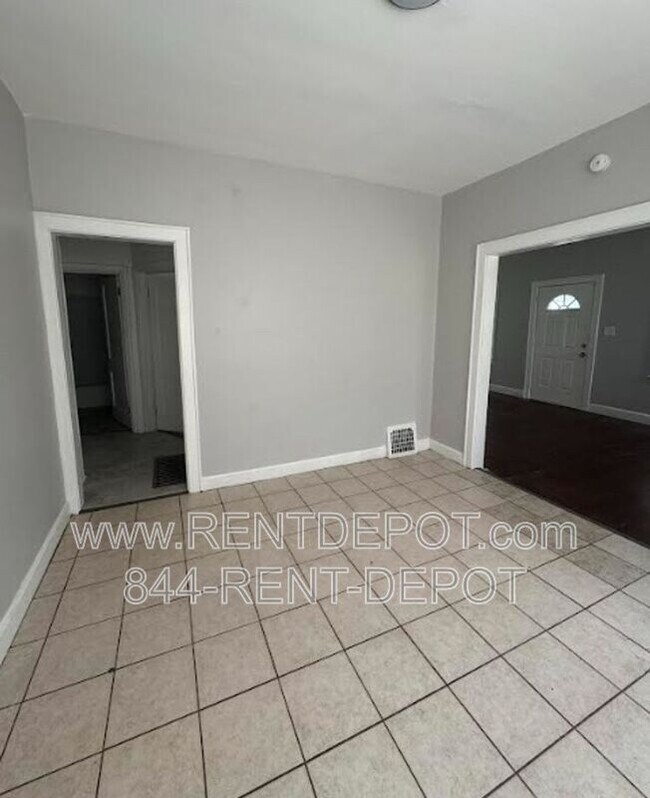 Foto del edificio - 416 E Riverside Dr