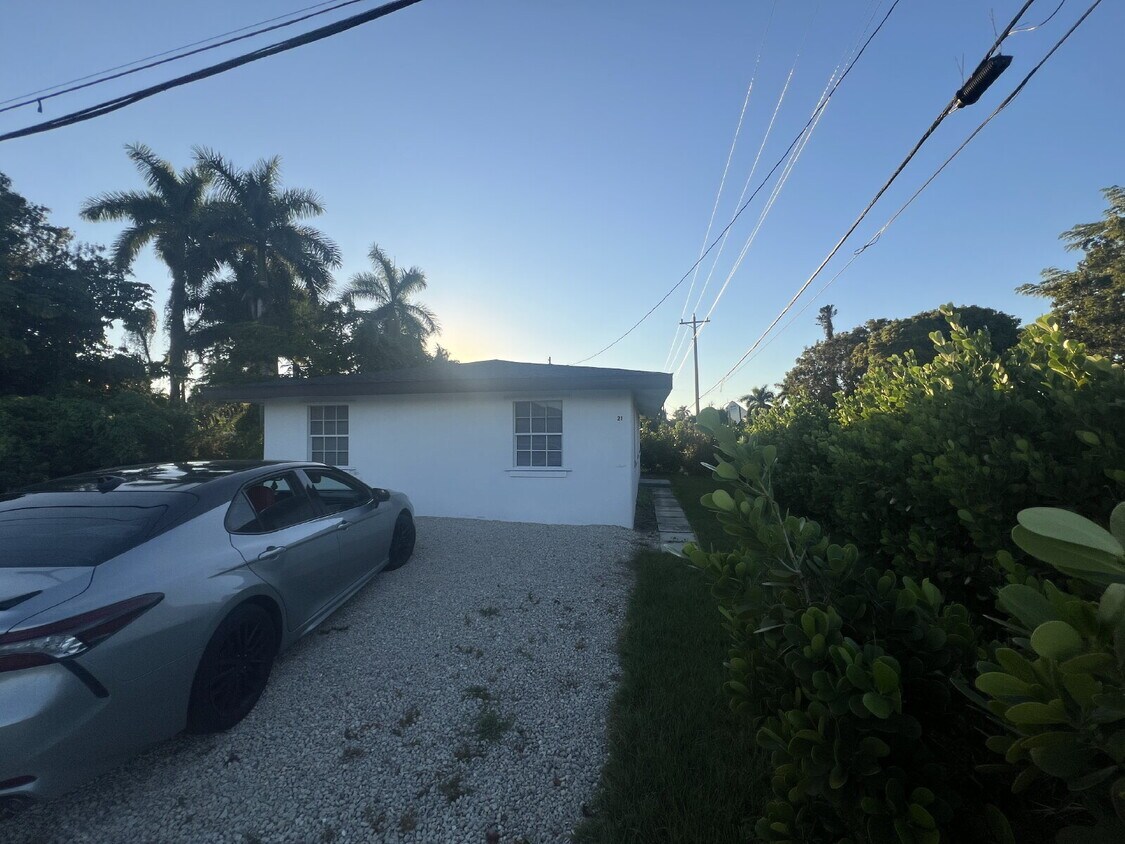 Updated 3/1 Home for Rent Close to Downtown Fort Myers Fun & Dining! - Updated 3/1 Home for Rent Close to Downtown Fort Myers Fun & Dining!