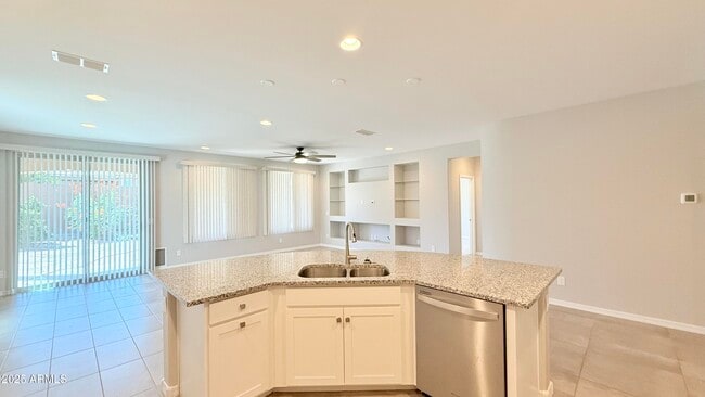 Foto del edificio - 25945 W Horsham Dr