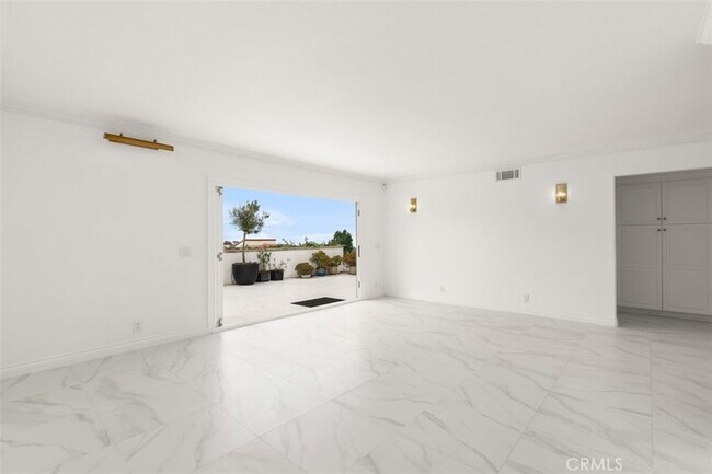 Foto del edificio - 716 Calle Camisa