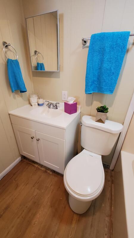 Building Photo - 120 2nd St