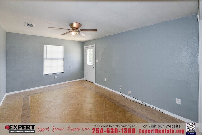 Building Photo - Gorgeous Home in Prime Location Close to F...