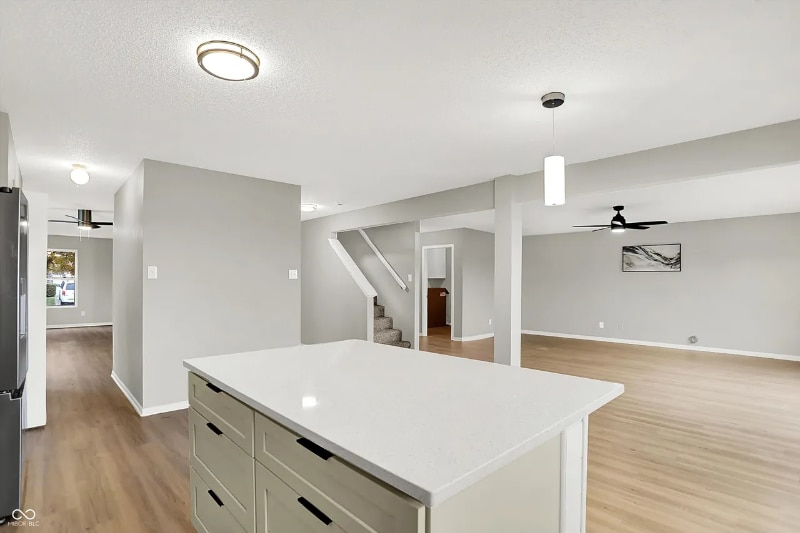 Foto principal - 2488 Woodfield Blvd