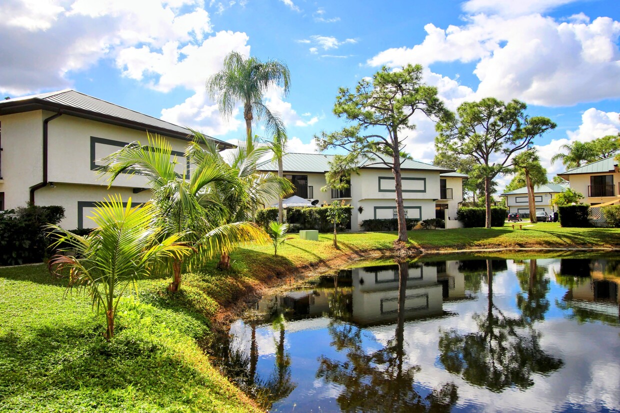 Primary Photo - Crystal Lake Townhomes