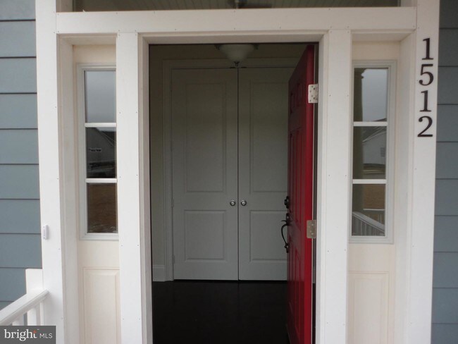Building Photo - 1512 Schwinn Street