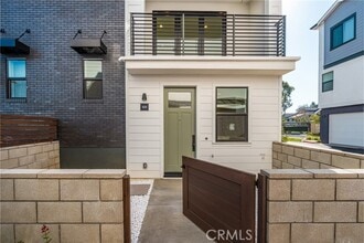 Building Photo - 19031 Main St