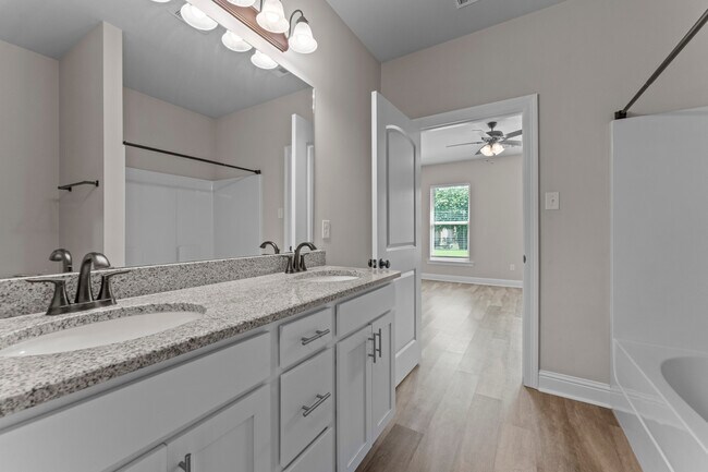 Foto del edificio - 7324 Kenilworth Crossing Ave