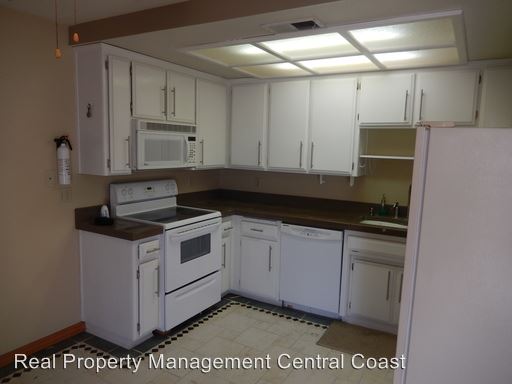 Building Photo - 9850 Las Lomas Ave