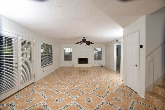 Building Photo - 7874 W Beryl Ave