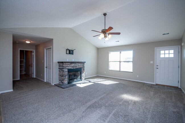 Foto del edificio - 1481 Daniel Boone Blvd