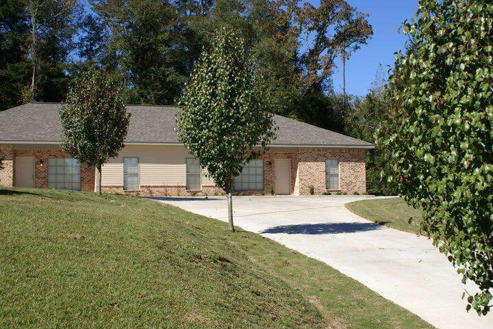 Primary Photo - 8309 Pine Springs Rd
