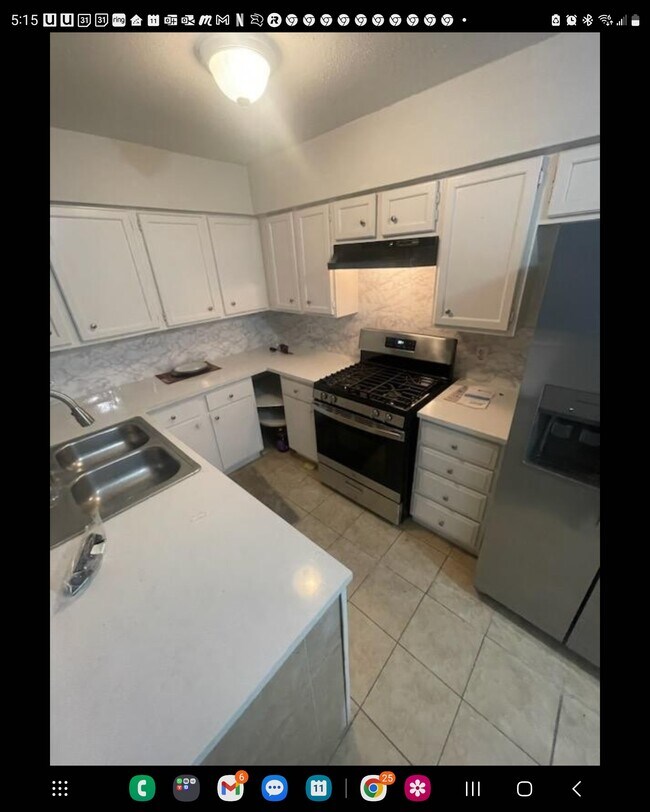 Foto del edificio - 5810 Twisted Pine Court