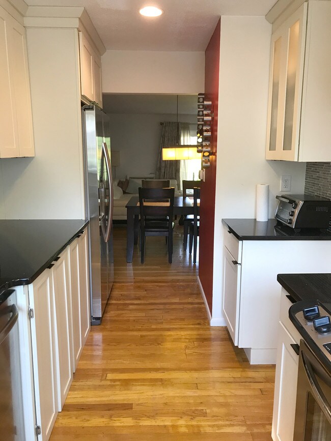 Building Photo - 57A Saint Paul St
