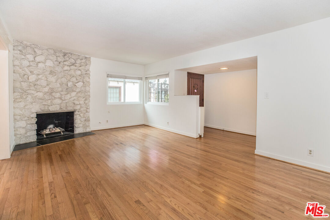 Primary Photo - 3967 Albright Ave