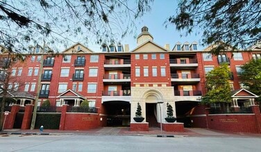 Building Photo - 2400 McCue Rd