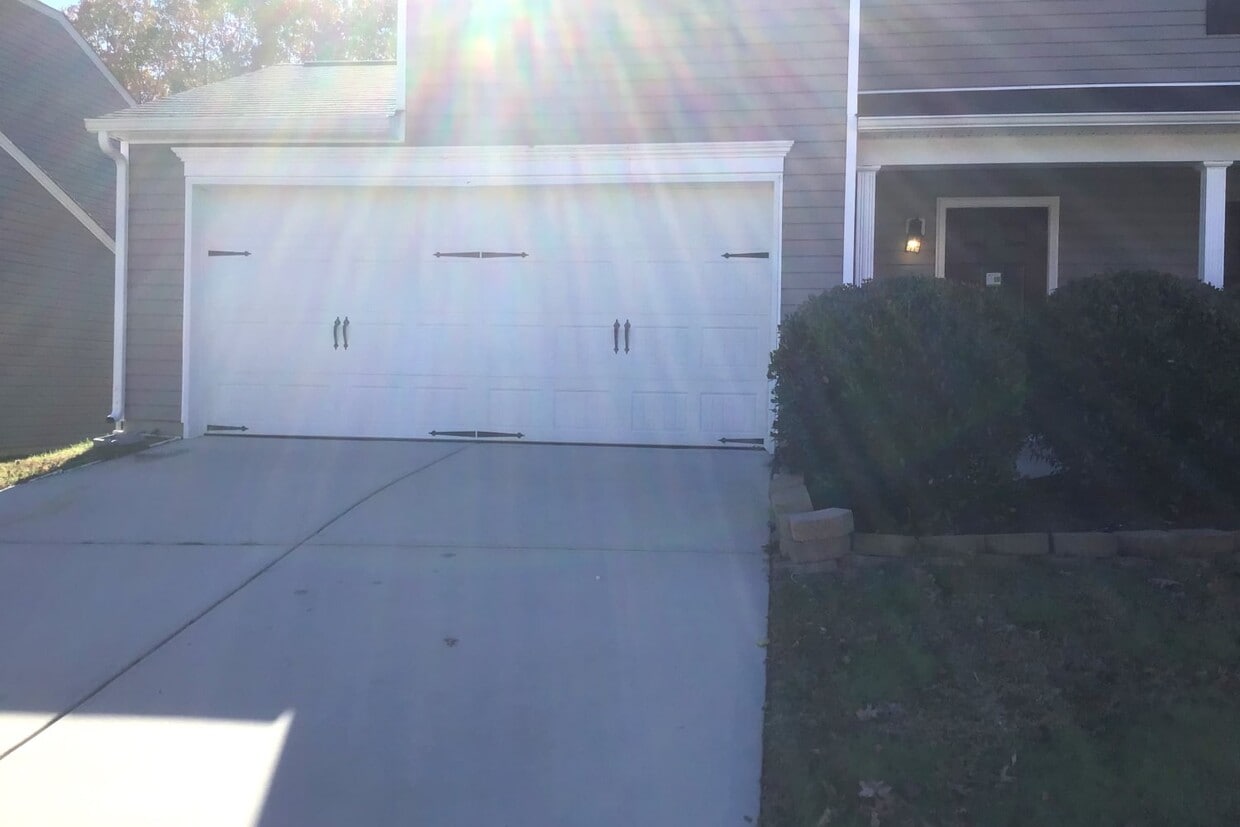 5410 Sky Hill Dr House Rental in McLeansville, NC