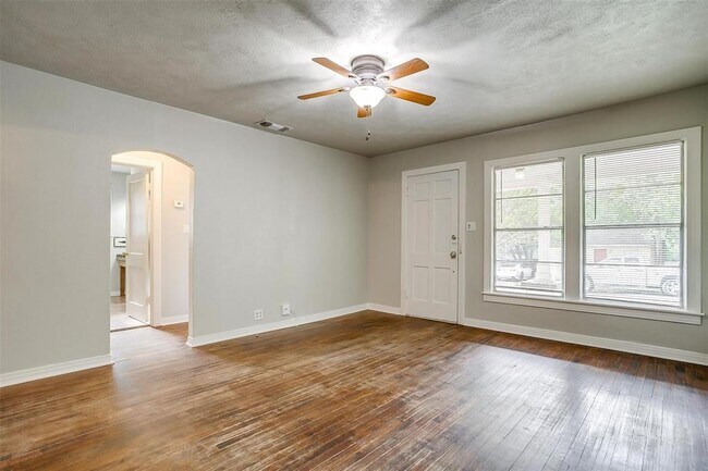 Foto del edificio - 410 McCarty St