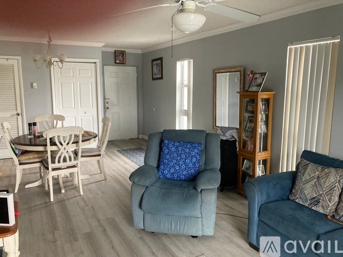 Photo - 405 S Pine Island Rd (Plantation, FL)