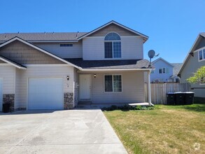 Building Photo - 511 Sandalwood Pl