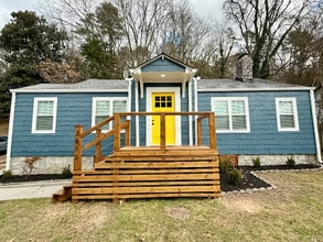 Building Photo - 3613 Glendon Dr