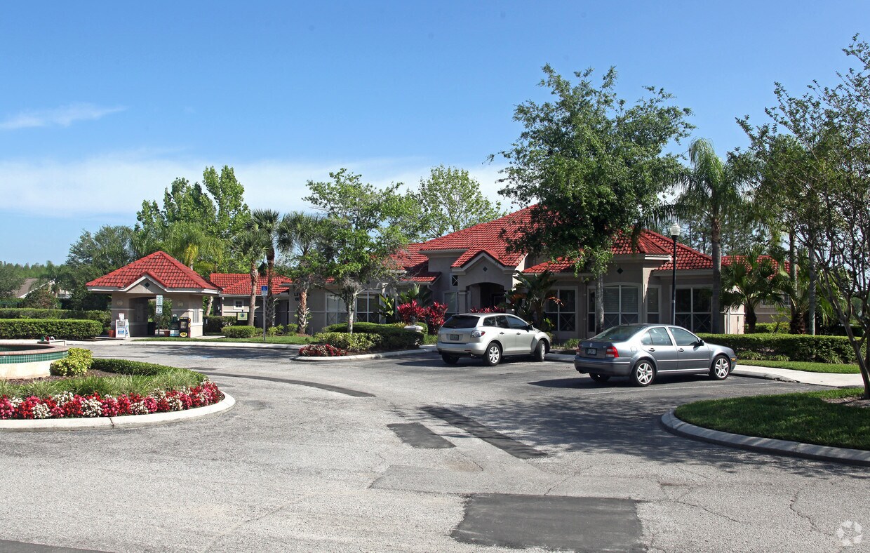Lakeview at Calusa Trace Apartments Lutz, FL