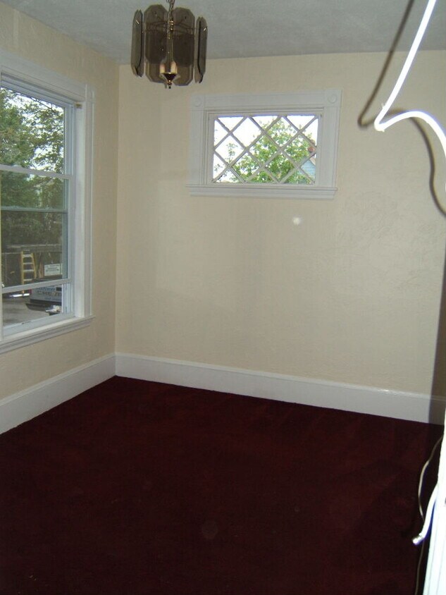 Building Photo - 25 Dyer Ave