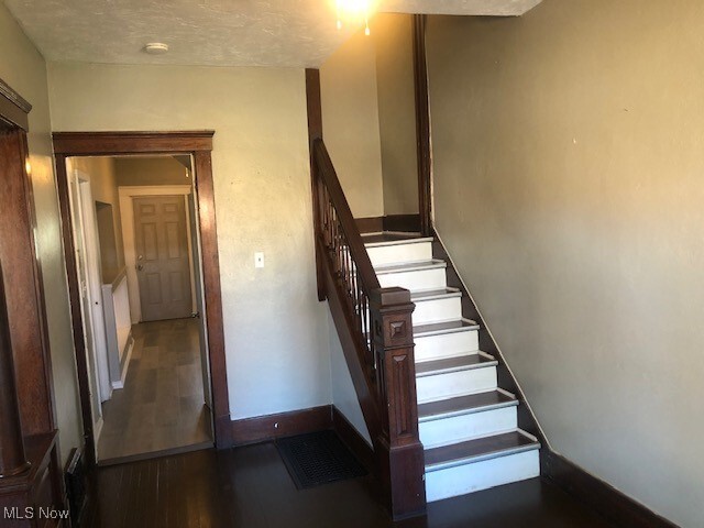 Foto del edificio - 1834 E 31st St