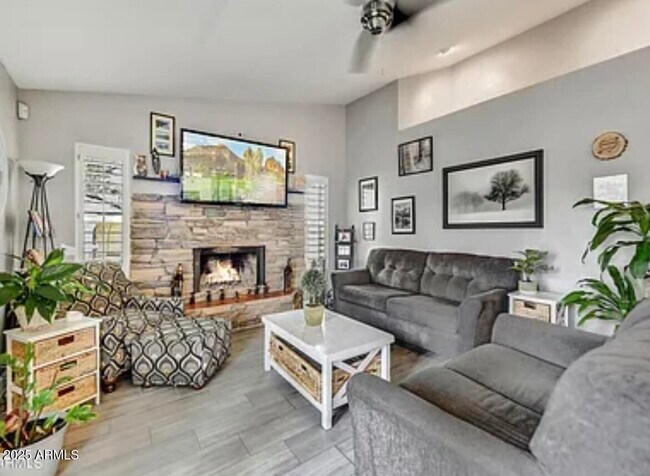 Foto del edificio - 8149 W Daley Ln
