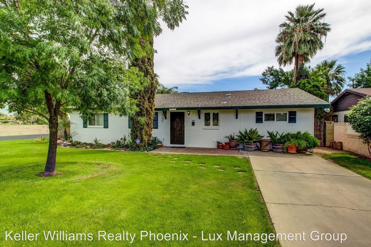 Foto principal - 7753 E 4th St