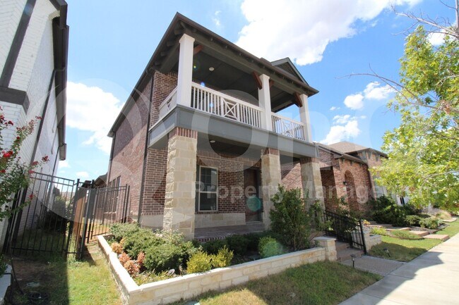 Foto del edificio - 4404 Blue Holly Blvd