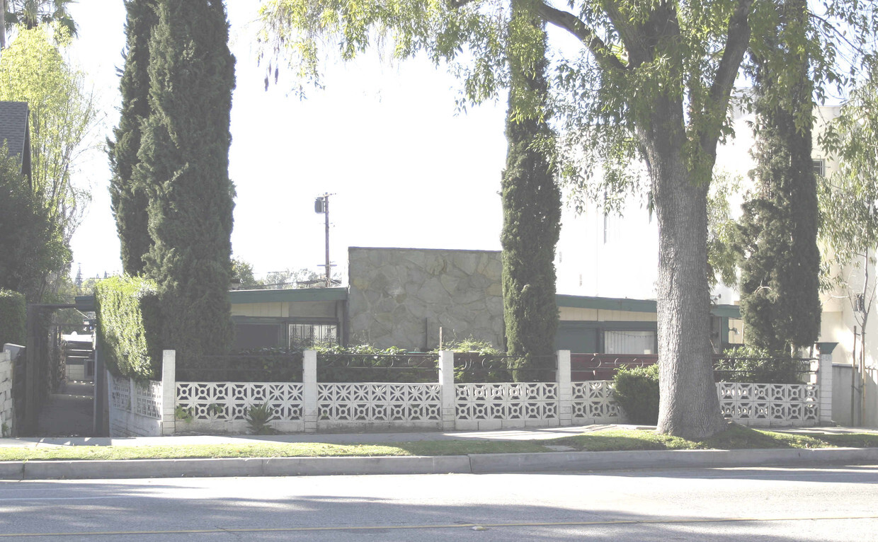 Primary Photo - Marengo Apartments
