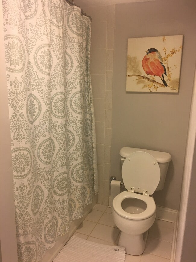 Bathroom - 2001 Hamilton St