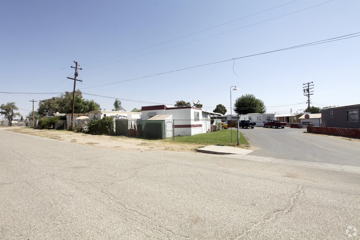 Primary Photo - 5000 State Rd