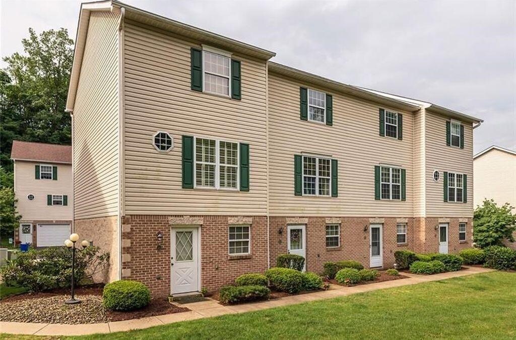 818 Mount Pleasant Rd, Greensburg, PA 15601 Townhome Rentals in Greensburg PA