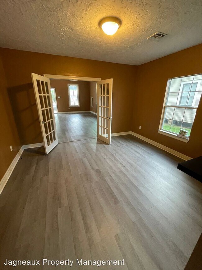 Foto del edificio - 3 br, 2 bath House - 427 Ford St