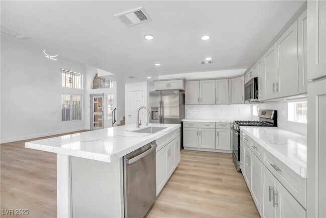 Foto del edificio - 5207 Silverheart Ave