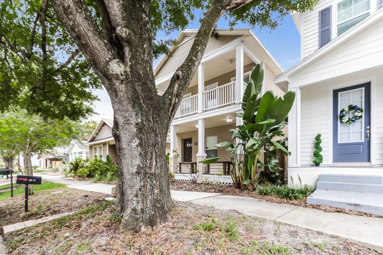 Foto principal - 1936 W Chestnut St