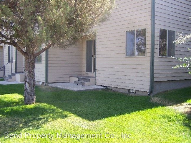 Building Photo - 2508 NE Conners Ave