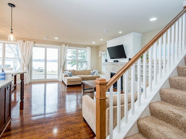 Foto del edificio - 2033 Arbor Ln