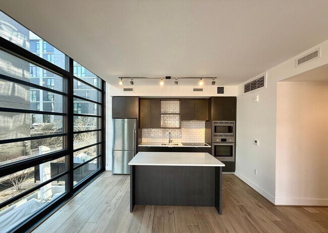 Foto del edificio - 1300 4th St SE