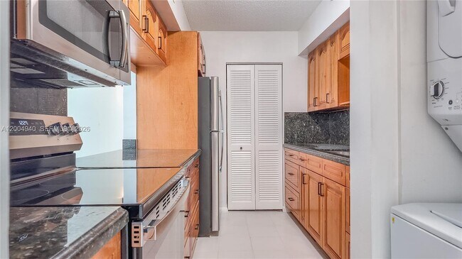 Foto del edificio - 1700 NW N River Dr