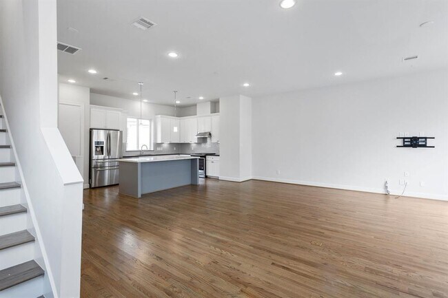 Building Photo - 348 Eado Park Cir