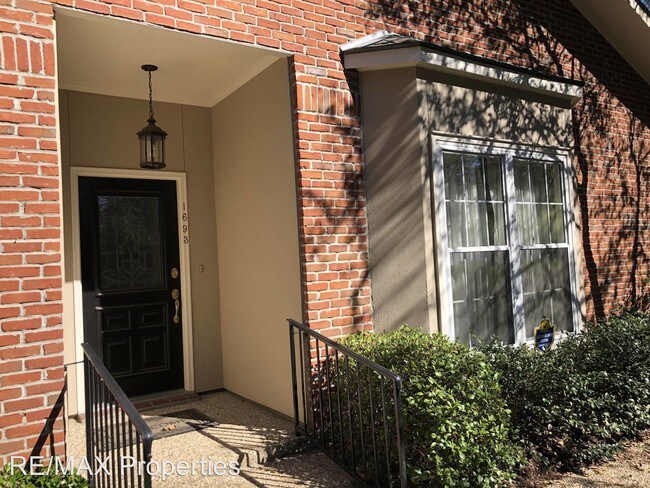 Foto del edificio - 2 br, 2 bath House - 1693 Sharp Rd.