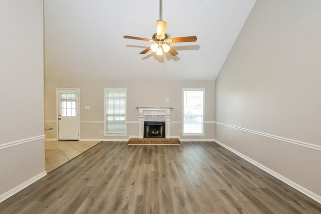 Building Photo - 6926 Dovefield Ln