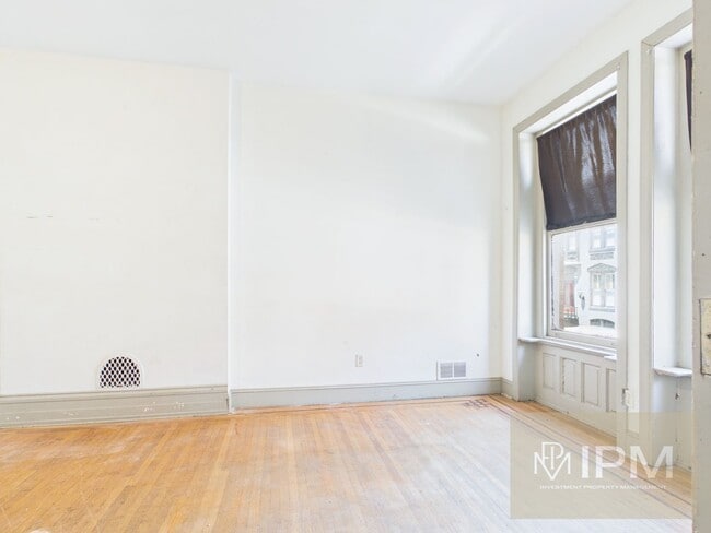 Foto del edificio - 142 E Philadelphia St