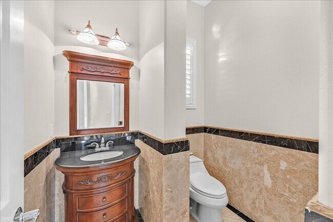 Building Photo - Stunning 4 Bedroom, 4 Bath Home in Inspirada